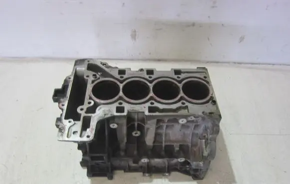 BMW 3 GT F34 Engine block 11112357458