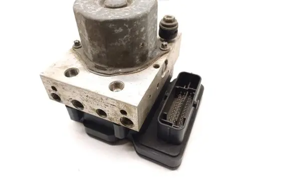 Tesla Model S ABS Pump 1037797-00-D