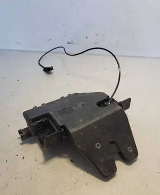 BMW 3 E90 E91 Tailgate/trunk/boot lock/catch/latch 8196401