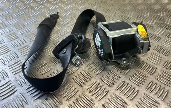 Mercedes-Benz ML W164 Front seatbelt 603372600