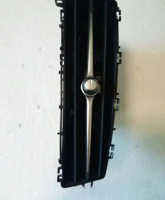 Volvo S60 Dash center air vent grill 31477275 NE83567