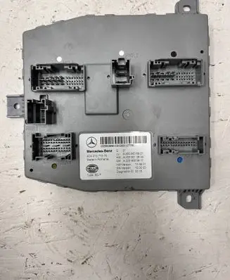 Mercedes-Benz C W205 SAM control unit A2059006921