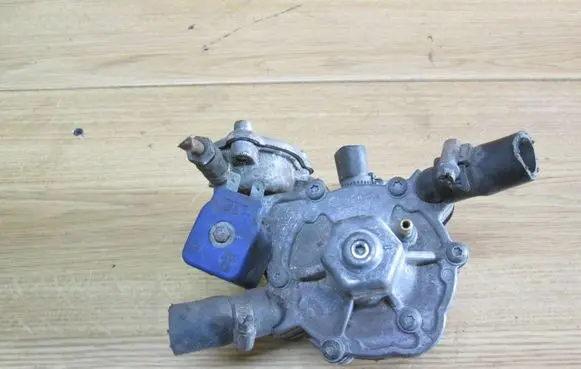 Toyota Yaris LP gas reducer