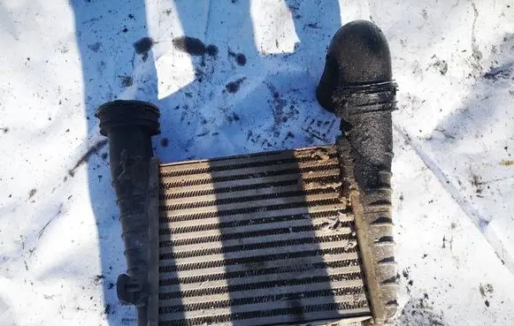 Volkswagen PASSAT B5.5 Intercooler radiator 