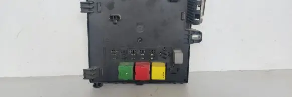 Opel Signum Fuse module 519049027 13112914 00096234