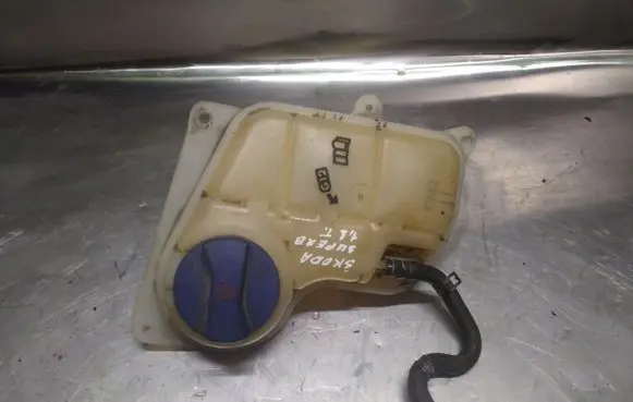 Skoda Superb B5 (3U) Coolant expansion tank/reservoir 8D0121403L
