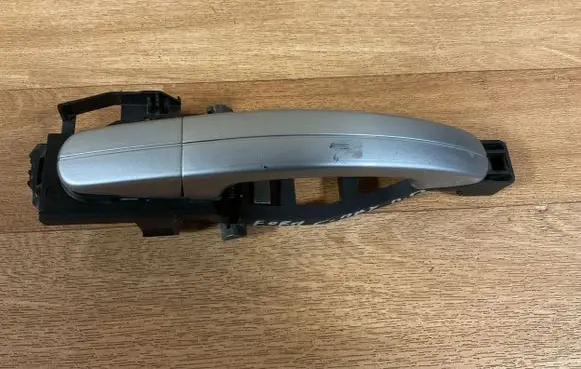 Ford Focus C-MAX Front door exterior handle R224A35