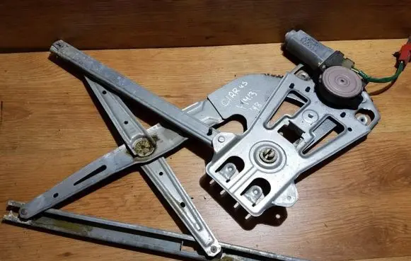 Sliding door window regulator with motor