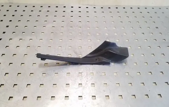 Mazda 5 Windshield trim