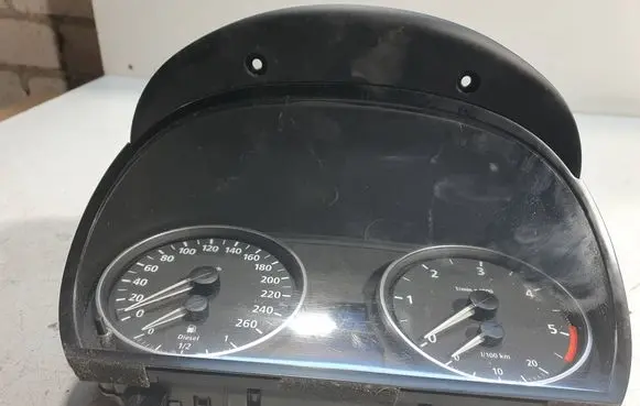 BMW 3 E90 E91 Speedometer (instrument cluster) 14369510 9110215 751001676