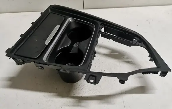 BMW 3 F30 F35 F31 Cup holder 105048744