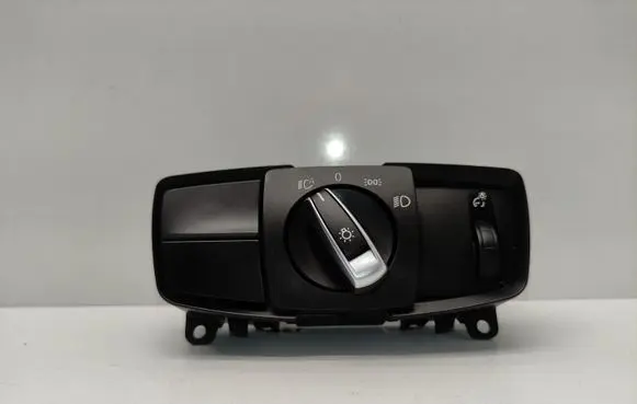 BMW i3 Light switch 61319865815 9311719 61319311719