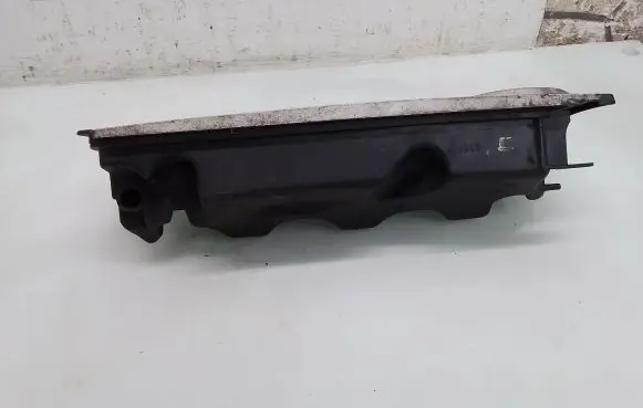 Volkswagen PASSAT B6 Engine cover (trim) 06F129208