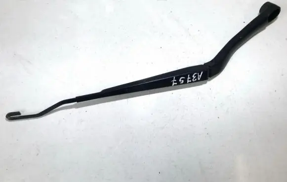 Opel Insignia A Front wiper blade arm 13227401