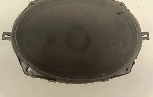 Chrysler Pacifica Parcel shelf speaker 68272200AC 8943010302D 27118U0105E