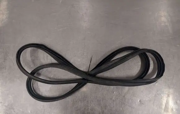 Toyota Sienna XL40 IV Front door rubber seal