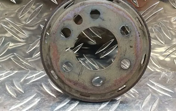 Peugeot 208 I Crankshaft gear 