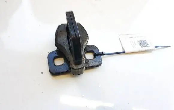 Land Rover Discovery 3 - LR3 Tailgate/trunk/boot lock/catch/latch 