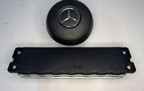 Mercedes-Benz GLA H247 Airbag set 