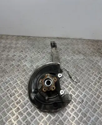 BMW X5 G05 Front wheel hub 6876655 22877110 3121