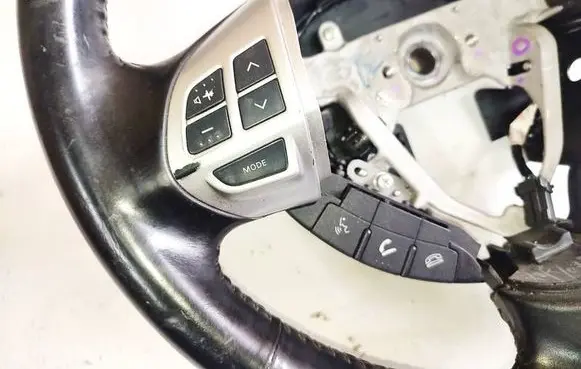 Mitsubishi Lancer X Steering wheel buttons/switches 