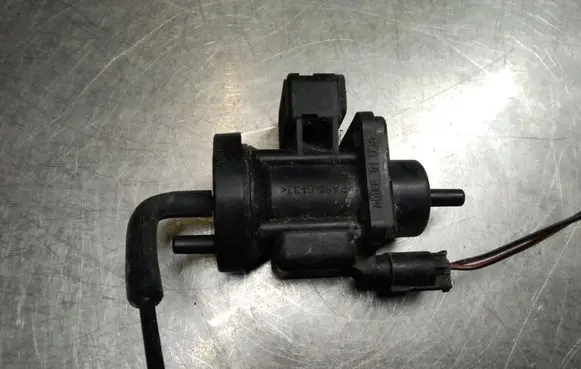 Mercedes-Benz A W168 Turbo solenoid valve A0005450427 4715396
