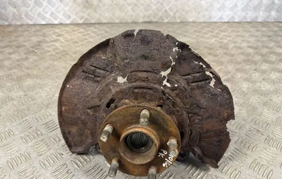 Subaru Outback Front wheel hub