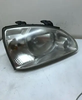 KIA Carens I Headlight/headlamp
