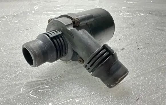 BMW 5 E60 E61 Electric auxiliary coolant/water pump 70207801 10378515 04T300