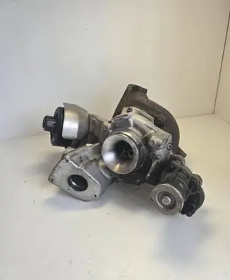 BMW 5 G30 G31 Turbo 8587539