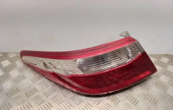 Toyota Camry Rear/tail lights 9TY945234