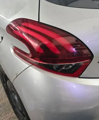 Peugeot 208 I Rear/tail lights set 926618181922