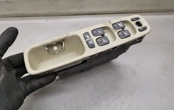 Volvo S80 Electric window control switch 9467626