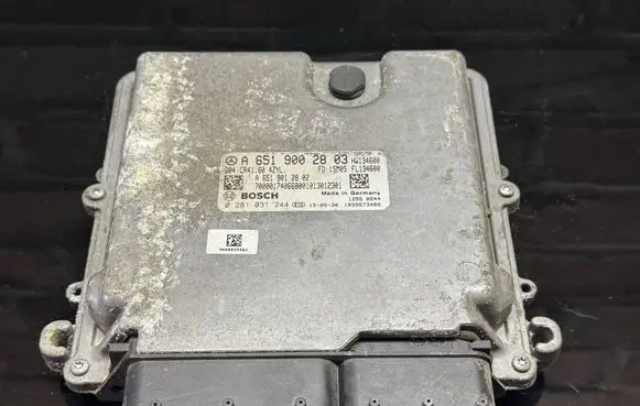 Mercedes-Benz V Class W447 Engine control unit/module A6519002803 0281031244 A6519012802