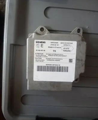 Peugeot 307 Airbag control unit/module 9645840780