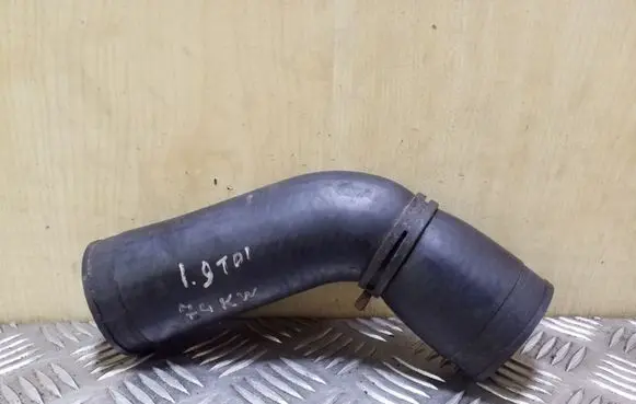 Skoda Fabia Mk1 (6Y) Engine coolant pipe/hose