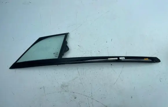 BMW i3 Front door vent window glass four-door 
