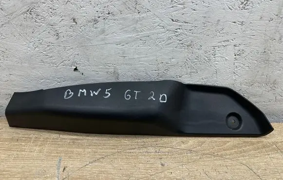 BMW 5 GT F07 Rear/tail light trim molding 10268110 7224230