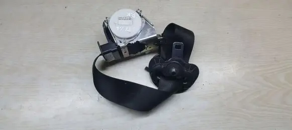 BMW 1 E81 E87 Front seatbelt 33059848
