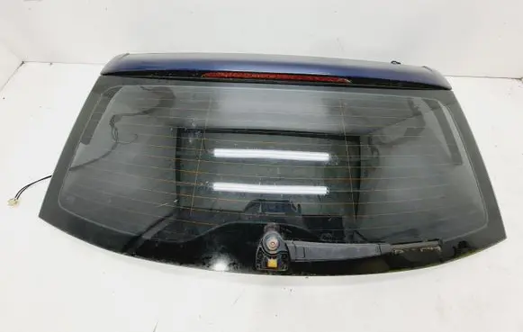 Volkswagen Touareg I Opening tailgate glass 
