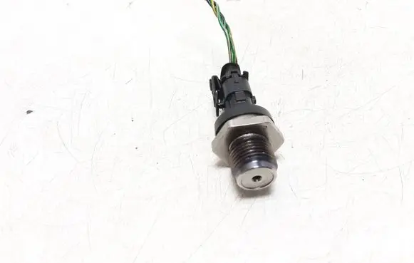 Fuel pressure sensor