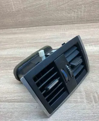 BMW 4 F36 Gran coupe Rear air vent grill 9333675 9207330