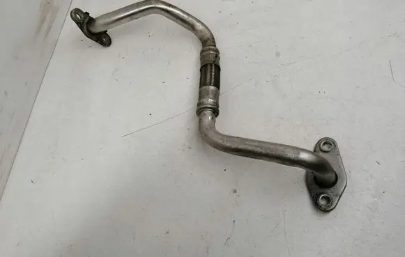 Volkswagen Golf V Turbo turbocharger oiling pipe/hose 03C145735F