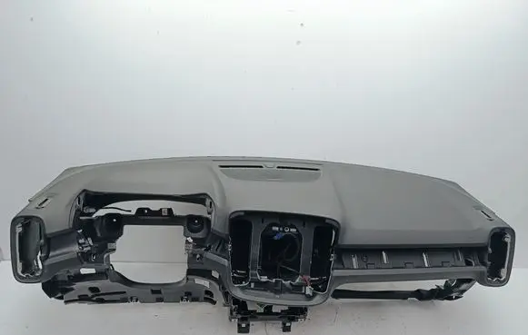 Volvo XC40 Dashboard 311700601