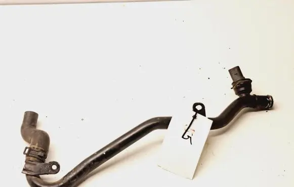 Volkswagen PASSAT B6 Engine coolant pipe/hose 5N0121065