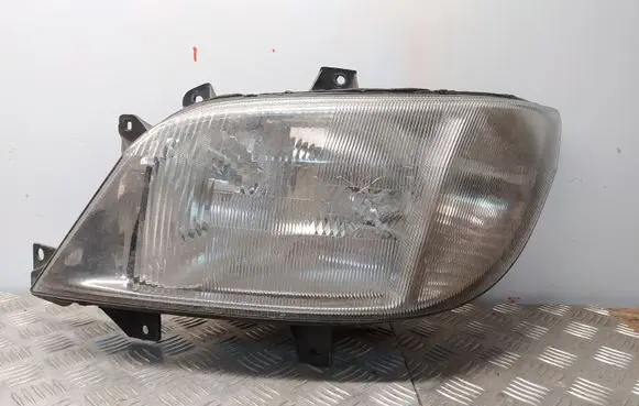 Mercedes-Benz Sprinter W901 W902 W903 W904 Headlight/headlamp