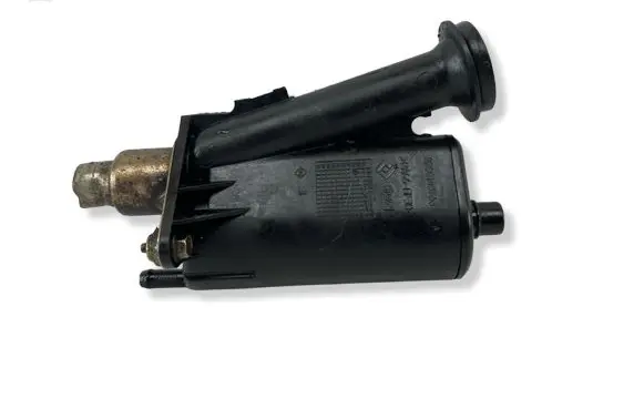 Renault Scenic I Oil breather separator 8200140763