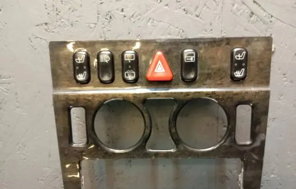 Mercedes-Benz E W210 Seat heating switch 2108200151