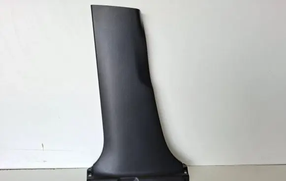 (B) pillar trim (bottom)