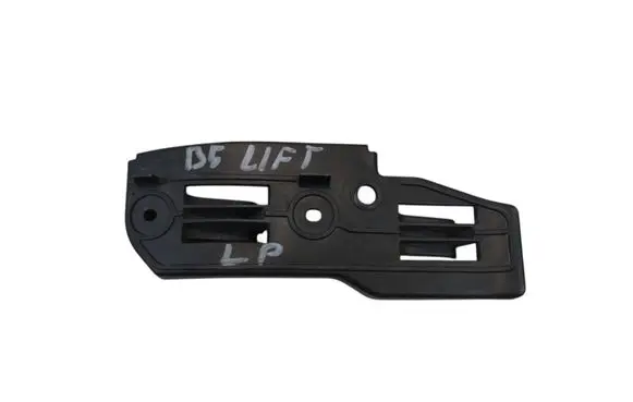 Volkswagen PASSAT B5 Front bumper mounting bracket 3B0807183E